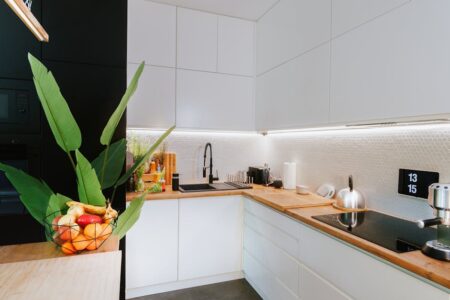 Fronty meblowe z PCM – niewidoczne magazyny ciepła w domu, które stabilizują temperaturę i podnoszą komfort