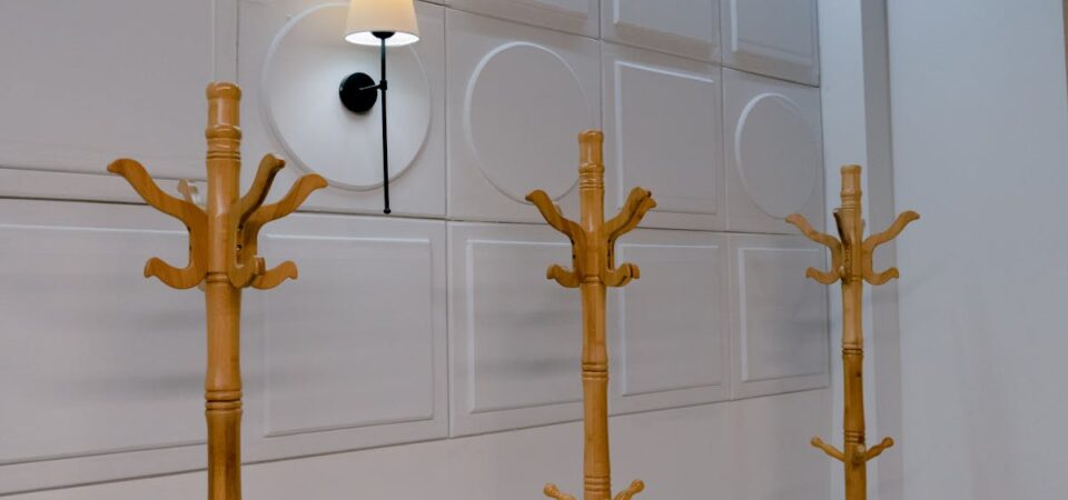 Ciche ściany z natury: panele i meble z grzybni do salonu, sypialni i biura domowego